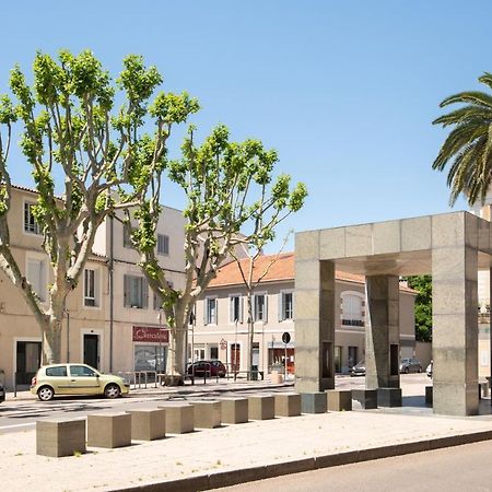 LE DOMUS TITUS spacieux T2 à 5 minutes de la gare Nîmes Extérieur photo