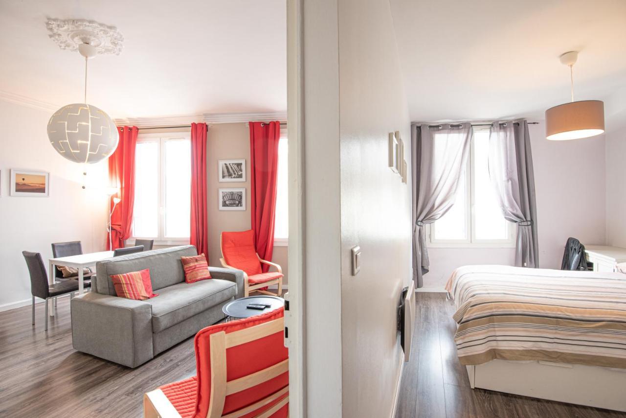 LE DOMUS TITUS spacieux T2 à 5 minutes de la gare Nîmes Extérieur photo